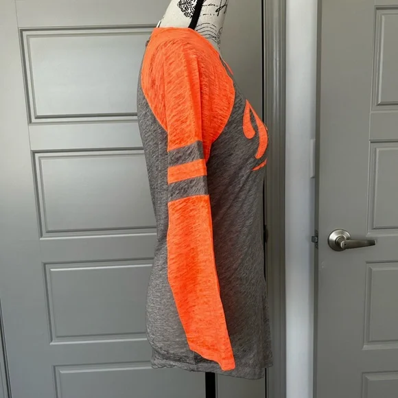 🌸 PINK T-Shirt 🌸 - Picture 2 of 7